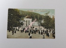 MARIÁNSKÉ LÁZNĚ / MARIENBAD - Konzert am Ferdinandsbrunnen / (1909)
