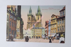 PRAHA - Staroměstské náměstí a Týnský kostel